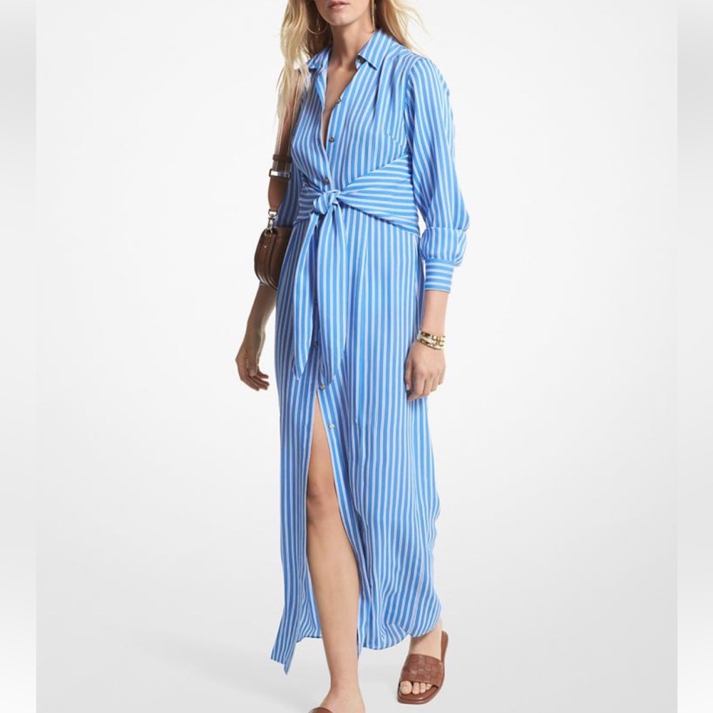 Michael kors beautiful striped dress with belt white and blue.